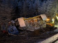 2025-01-03_Vifogra_ID8404_Unfall_A93_bei_Wolnzach_04