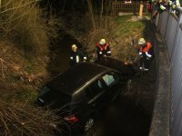 180409_PKW_in_Bach_01