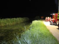 180714_Schierling_PKW_im_Bach_02