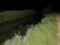 180714_Schierling_PKW_im_Bach_03