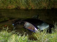 180714_Schierling_PKW_im_Bach_04