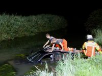 180714_Schierling_PKW_im_Bach_07