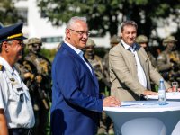 20230822_1040_H145_015