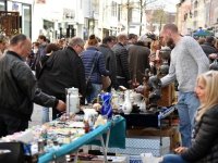 JS_ Antiktmarkt in der Innenstadt 0113
