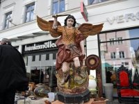 JS_ Antiktmarkt in der Innenstadt 0114