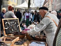 JS_ Antiktmarkt in der Innenstadt 0153